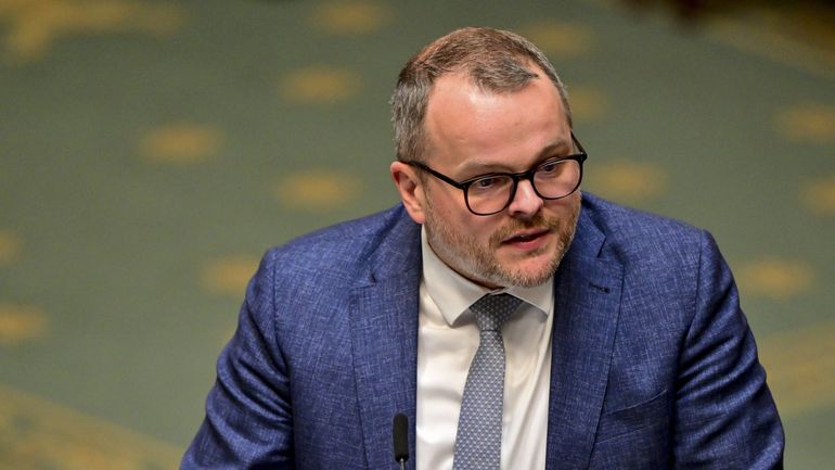 Nucléaire : Mathieu Bihet explique son projet de "nationalisation" des centrales
