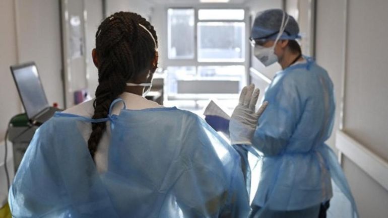 Les femmes gagnent 28% de moins par mois que les hommes dans les soins de santé, selon l'Organisation mondiale de la Santé