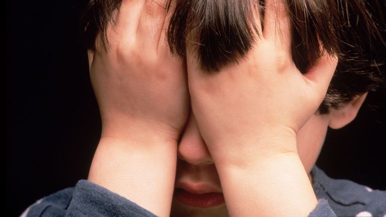 Les enfants plus que jamais victimes d'exploitations sexuelles en ligne : des réseaux internationaux et une utilisation massive de l'IA