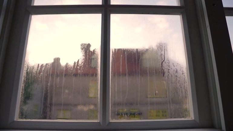 Humidité dans votre maison : comment identifier et traiter le problème ?