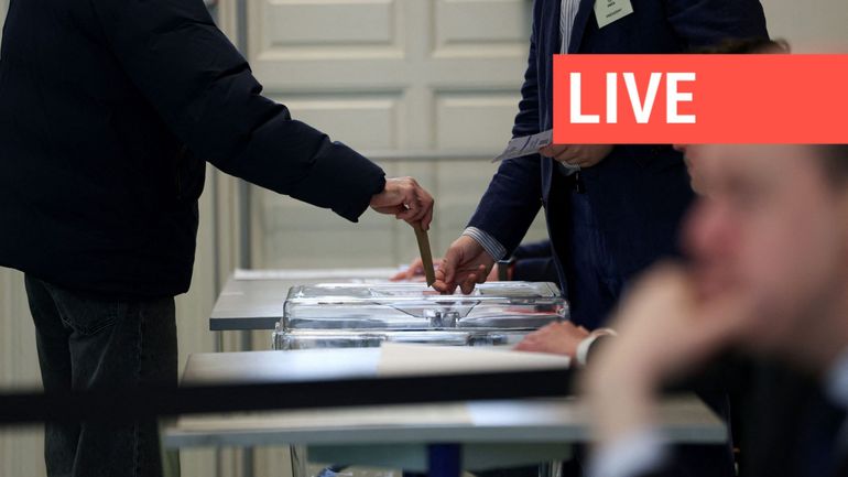 Direct - Élections municipales en France : les bureaux de vote ont ouverts, les plus matinaux ont exprimé leur voix