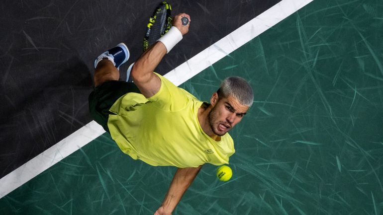 Enorme surprise : Carlos Alcaraz mord la poussière dès son entrée en lice au Paris Masters Enorme surprise : Carlos Alcaraz mord la poussière dès son entrée en lice au Paris Masters