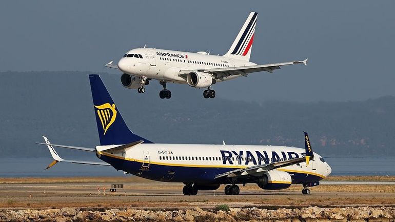 Billets d'avion : la flambée du kérosène pousse les tarifs à la hausse