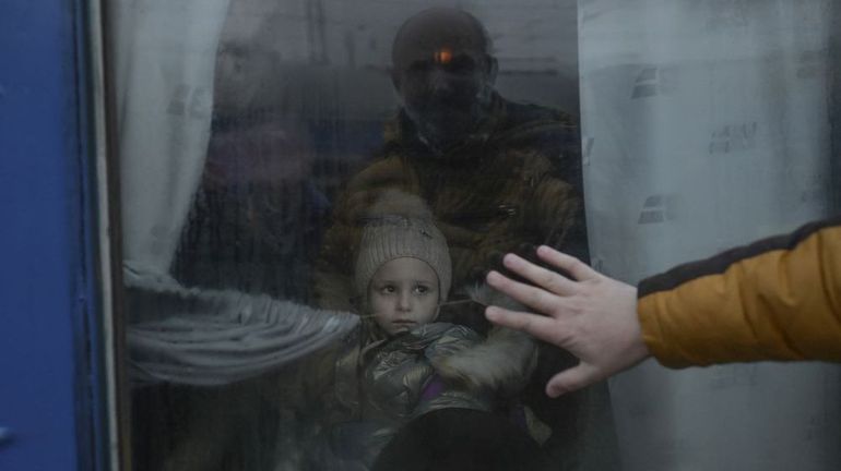 "Ils essaient de les faire disparaître" : quatre ans après le début de la guerre, l'Ukraine face au défi de rapatrier les enfants enlevés par la Russie
