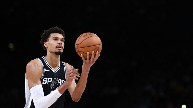 NBA : les Spurs rendent hommage à Popovich, Wembanyama brille encore NBA : les Spurs rendent hommage à Popovich, Wembanyama brille encore