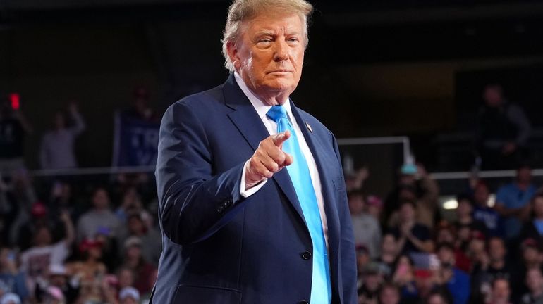 Midterms aux Etats-Unis : Donald Trump a voté par anticipation en Floride