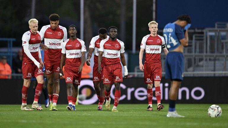 En s'imposant à Dender, Zulte Waregem assure son maintien et celui du Cercle de Bruges