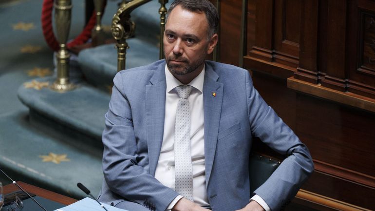Crise migratoire à Ceuta : "Contrôler les frontières, adopter une position plus ferme à l'égard des migrants illégaux", pas "incompatible avec une approche humaine", selon Maxime Prévot