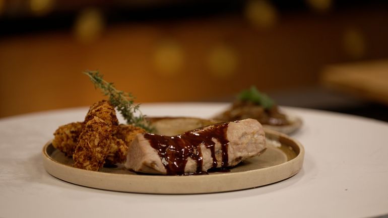 Le porc fondant et ses accompagnements d’hiver: une assiette chaleureuse pour les fêtes