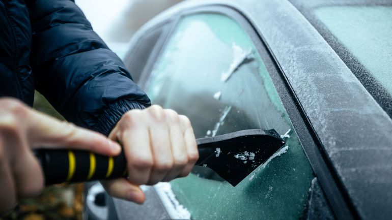 Conditions glissantes sur les routes dans l'essentiel du pays la nuit prochaine : l'IRM émet un avertissement jaune