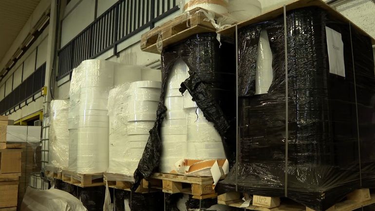 Gros coup de filet de la douane à Fleurus : près de 80 millions de cigarettes de contrefaçon saisies