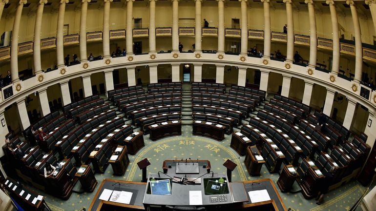 Budget fédéral : la Chambre adopte le budget 2026, le contrôle budgétaire déjà annoncé