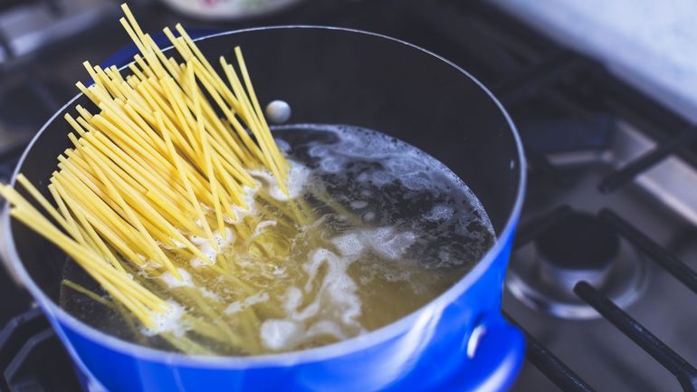 Comprendre la cuisson parfaite des pâtes avec ou sans gluten grâce à la science