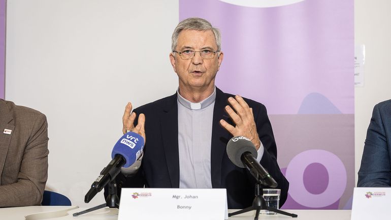 Religion : l'évêque d'Anvers veut ordonner prêtres des hommes mariés dès 2028