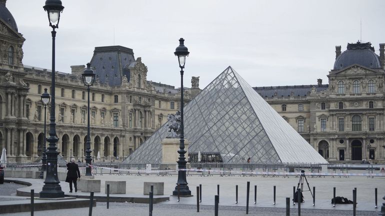 Le musée du Louvre obligé de fermer l’une de ses galeries en raison d’une "fragilité" architecturale