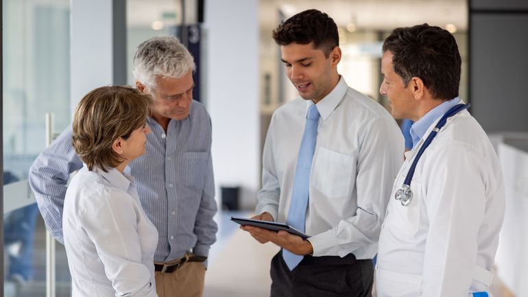 Les finances des hôpitaux sont un peu moins dans le rouge en 2024 grâce à la baisse des prix de l’énergie Les finances des hôpitaux sont un peu moins dans le rouge en 2024 grâce à la baisse des prix de l’énergie