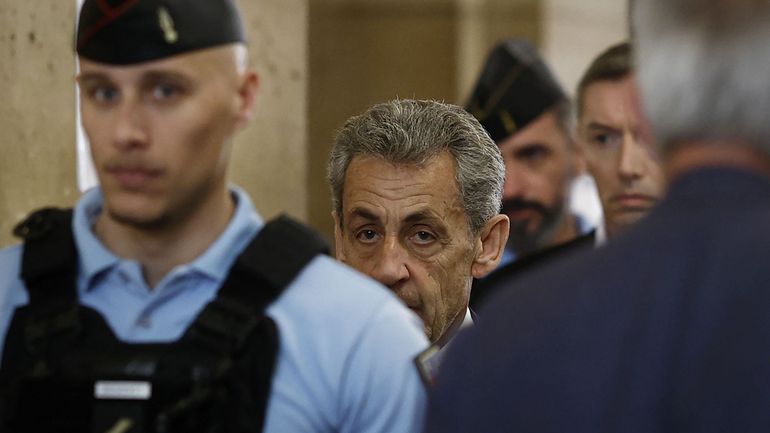 Affaire Sarkozy-Kadhafi : l'ancien président lâché par son plus proche collaborateur dans le dernier virage du procès en appel