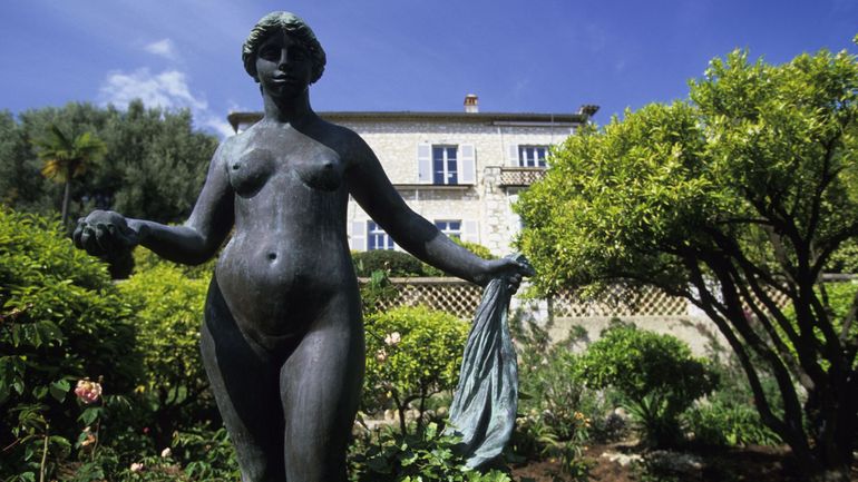 Cambriolage au musée Renoir : surpris par l’alarme, les voleurs perdent deux des tableaux volés dans leur fuite