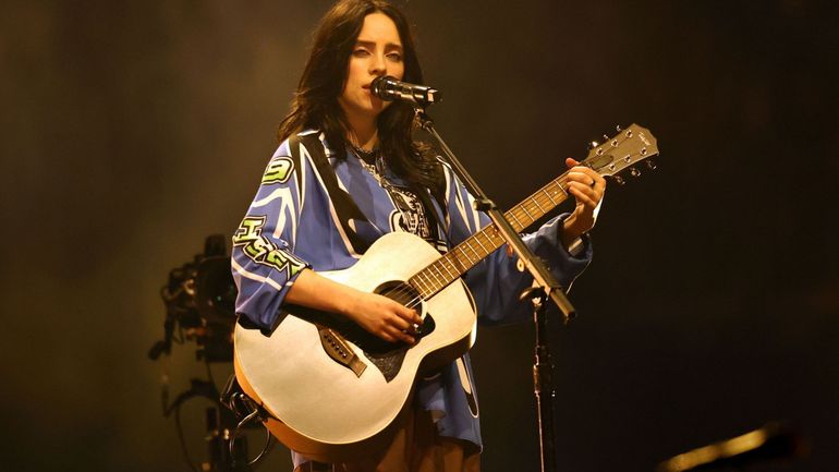 James Cameron et Billie Eilish ont réalisé un film de la tournée "Hit me hard and soft", la bande-annonce est sortie James Cameron et Billie Eilish ont réalisé un film de la tournée "Hit me hard and soft", la bande-annonce est sortie