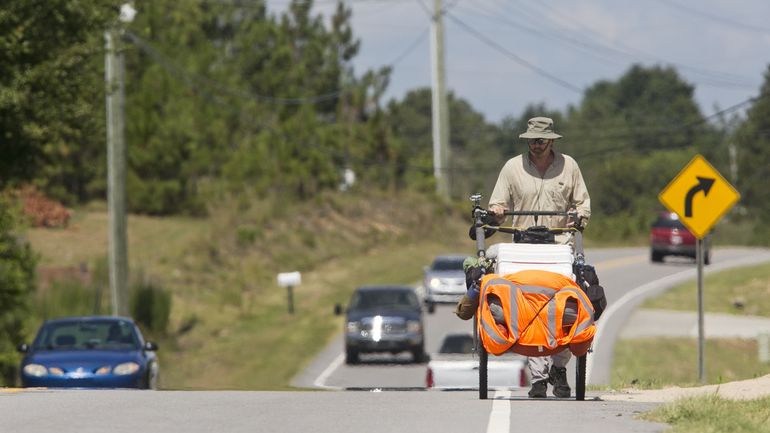 Une arrivée d’ici un an pour un tour du monde entamé il y a… 27 ans : l’incroyable histoire de Karl Bushby Une arrivée d’ici un an pour un tour du monde entamé il y a… 27 ans : l’incroyable histoire de Karl Bushby