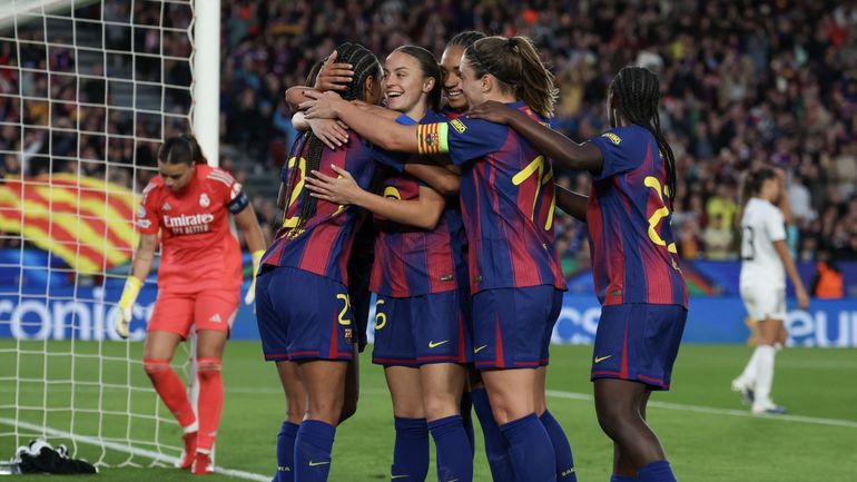Women's Champions League : Barcelone colle à nouveau 6 buts au Real Madrid et passe en demies
