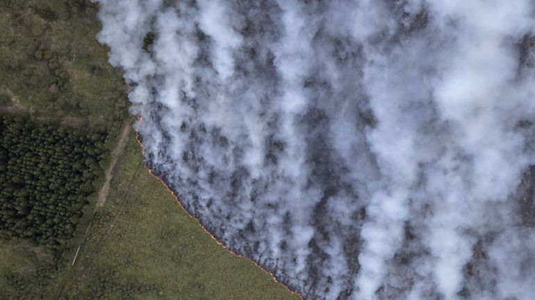 Incendie dans les Hautes Fagnes : des photos aériennes pour aider les équipes d'intervention à lutter contre le feu