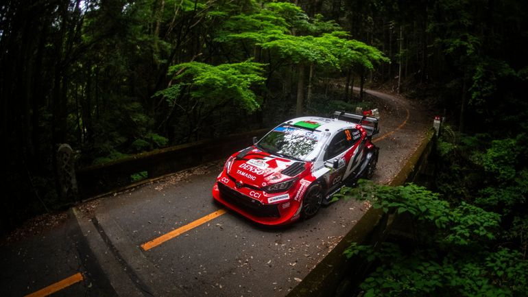 Direct vidéo - WRC Japon : nouveau scratch pour Solberg, Elfyn Evans proche de la victoire