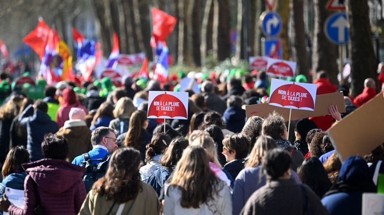 Manifestation nationale du 12 mai : vols annulés, transports perturbés, services au ralenti... À quoi faut-il s'attendre ?