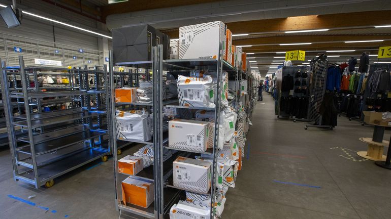 Bpost reprend l’envoi de colis vers les États-Unis dès le 8 décembre 2025