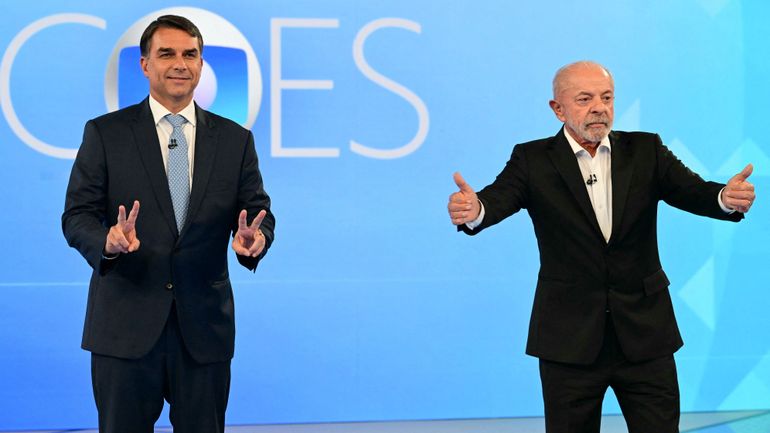 Présidentielle au Brésil : moins d'insultes mais des échanges acérés lors du deuxième débat entre Lula et Bolsonaro-fils
