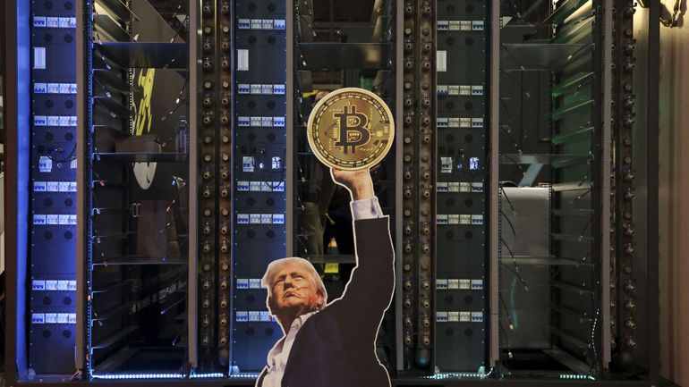 Le Bitcoin sous la mainmise de Donald Trump : de monnaie rebelle à arme d’État