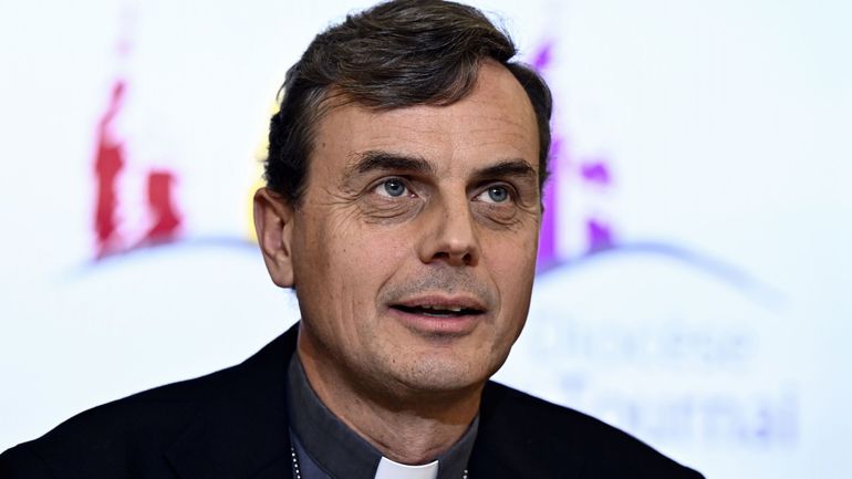 Des victimes d'abus sexuels par des membres du clergé demandent la destitution de l'archevêque Luc Terlinden