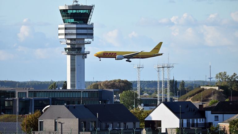 Survol de Bruxelles : Crucke avance à présent la date du 31 octobre pour une alternative