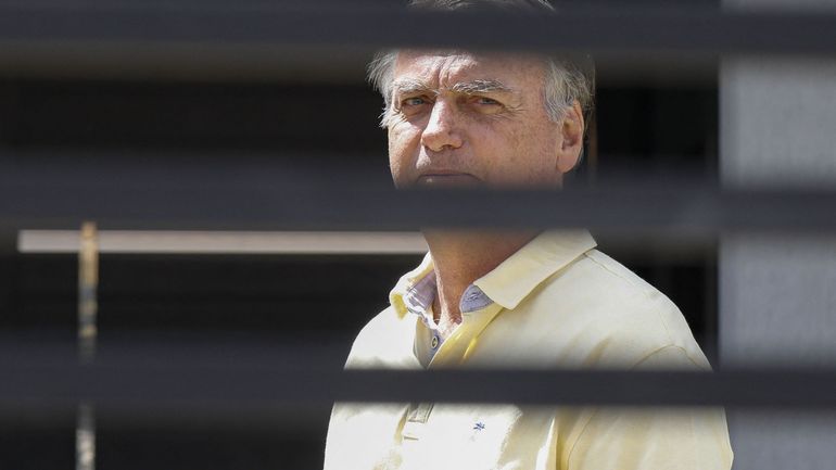 Brésil : recours épuisés pour l'ex-président Bolsonaro, qui devra purger sa peine de 27 ans de prison Brésil : recours épuisés pour l'ex-président Bolsonaro, qui devra purger sa peine de 27 ans de prison