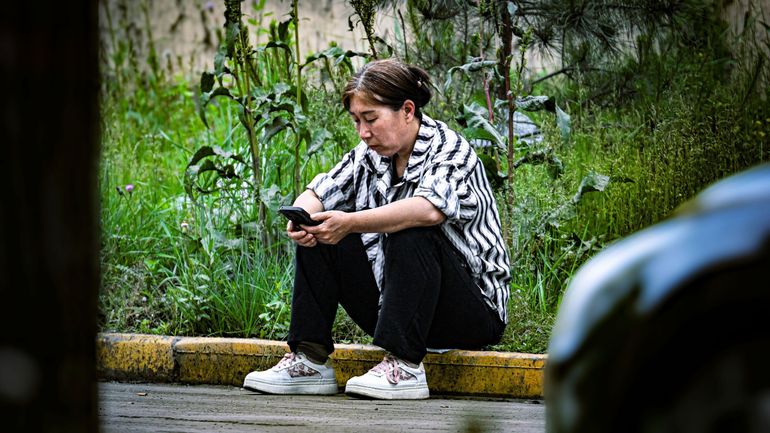 "Je n'ose pas le dire à nos parents" : après la catastrophe minière en Chine, l'insoutenable attente des proches
