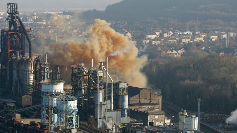 Pourquoi les ménages paient si cher leur gaz quand l'industrie bénéficie encore de quotas gratuits ?