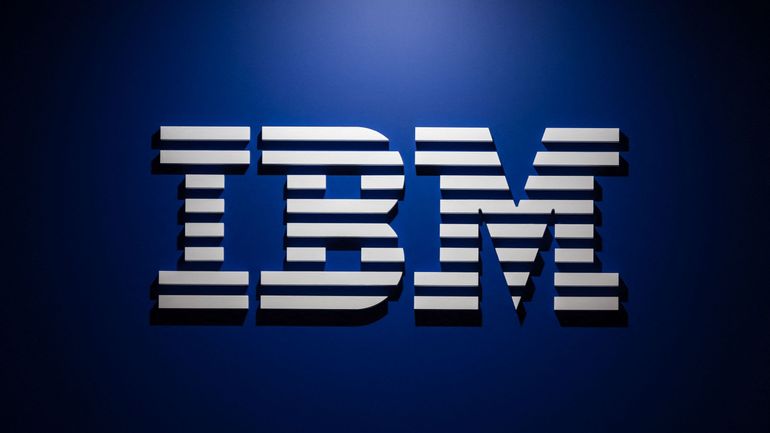 L'action de la multinationale IBM, spécialisée dans le matériel informatique, subit sa plus forte chute depuis quarante ans
