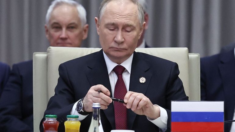 Guerre en Ukraine : la Russie "cessera les hostilités" si l’armée ukrainienne se retire des territoires revendiqués par Moscou, dit Poutine