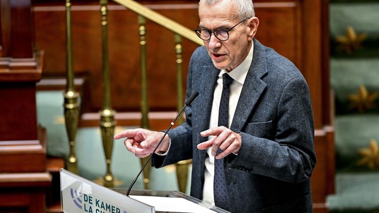 Réforme des mutualités : le ministre Vandenbroucke présente son plan et ça déménage