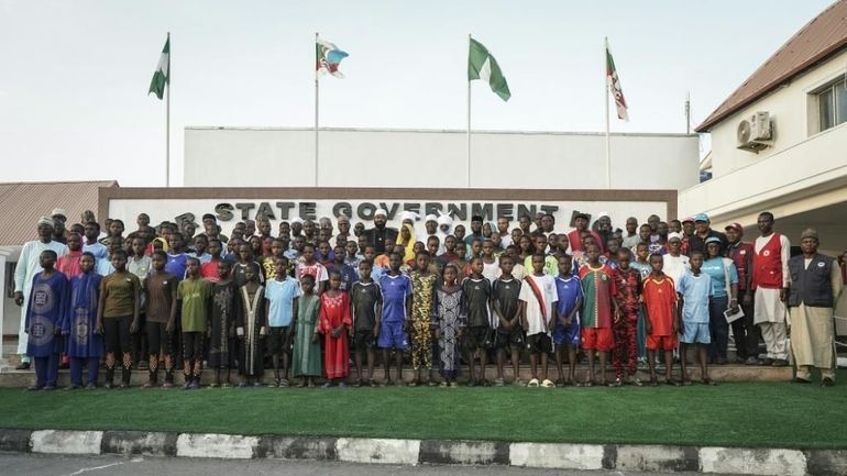 Nigeria : 100 écoliers libérés après leur kidnapping, 165 sont toujours aux mains de leurs ravisseurs