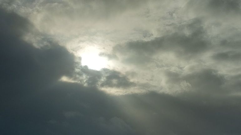 Météo de ce dimanche : éclaircies, nuages et pluie Météo de ce dimanche : éclaircies, nuages et pluie