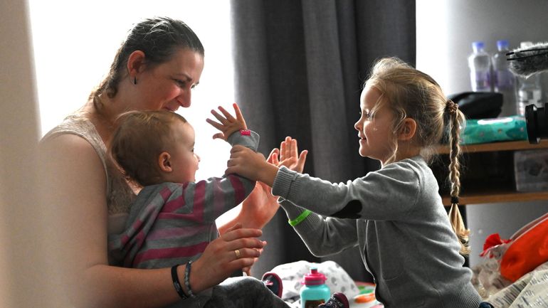 "Les mères n'embrassent plus leurs enfants" : en Ukraine, un camp pour se reconstruire, loin du front