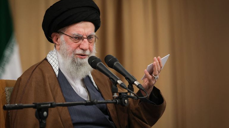L'Iran ne "reculera pas" face aux manifestations, avertit ayatollah Ali Khamenei