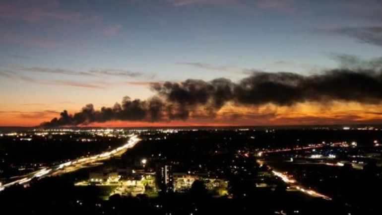 Au moins sept morts dans le crash d'un avion-cargo à Louisville aux États-Unis