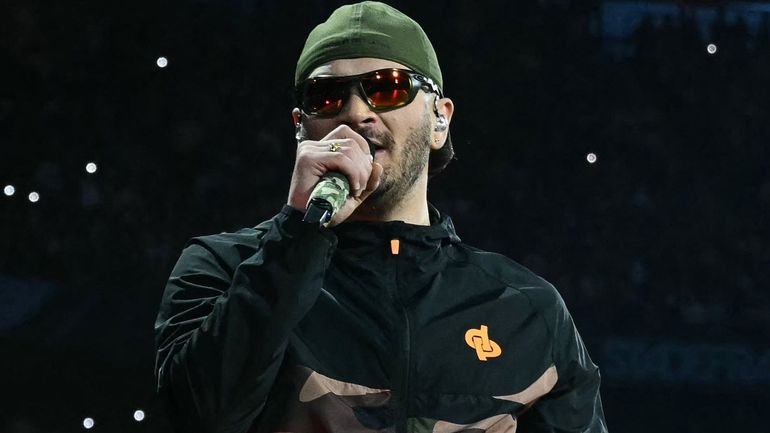 Le rappeur français Jul, maître du streaming en 2025, dévoile un double album