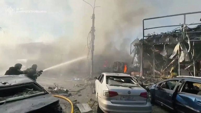 Guerre en Ukraine : au moins cinq morts et 67 blessés dans une frappe russe sur un centre commercial