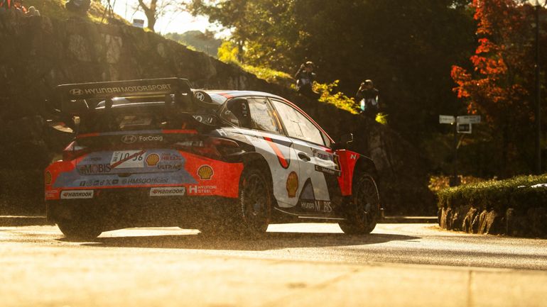 WRC Japon : Elfyn Evans creuse l'écart, Neuville dans le coup (Direct vidéo 6h55)