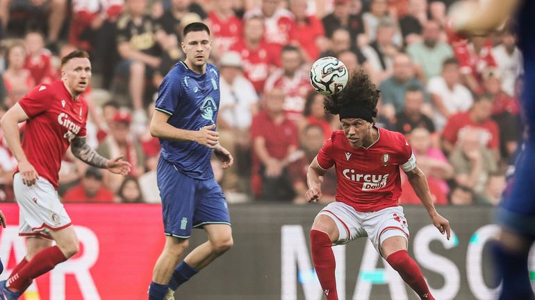 Direct audio et commenté - Standard – Charleroi : Epolo sauve face à Bernier, Genk passe en tête