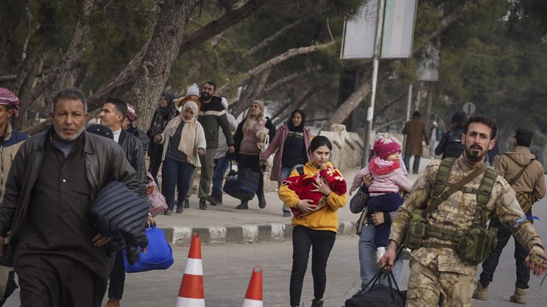 "Rien n'est terminé" : à Alep, l'armée syrienne annonce la fin des combats, les Kurdes démentent