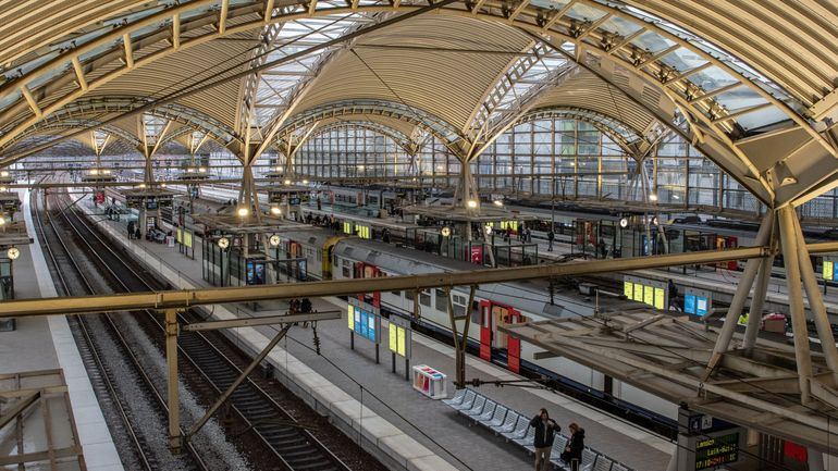 La gare de Louvain est rouverte aux voyageurs : le trafic ferroviaire est encore largement perturbé